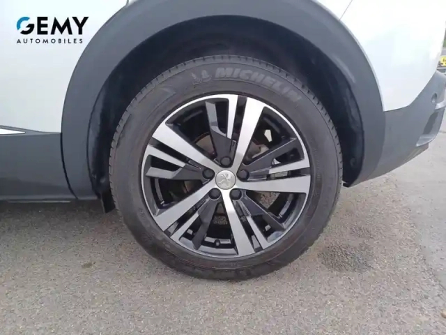 Peugeot 3008 1.2 puretech 130ch s&amp;s bvm6 — photo 11