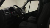 Renault Master F3500 L2H2 2.3 Blue dCi 135ch Confort Euro6 — photo 12