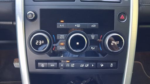 Land Rover Discovery Sport 2.0 Si4 290 4WD BVA6 - HSE – 2018 – 87237 km – Essence – Boîte Automatique — photo 17