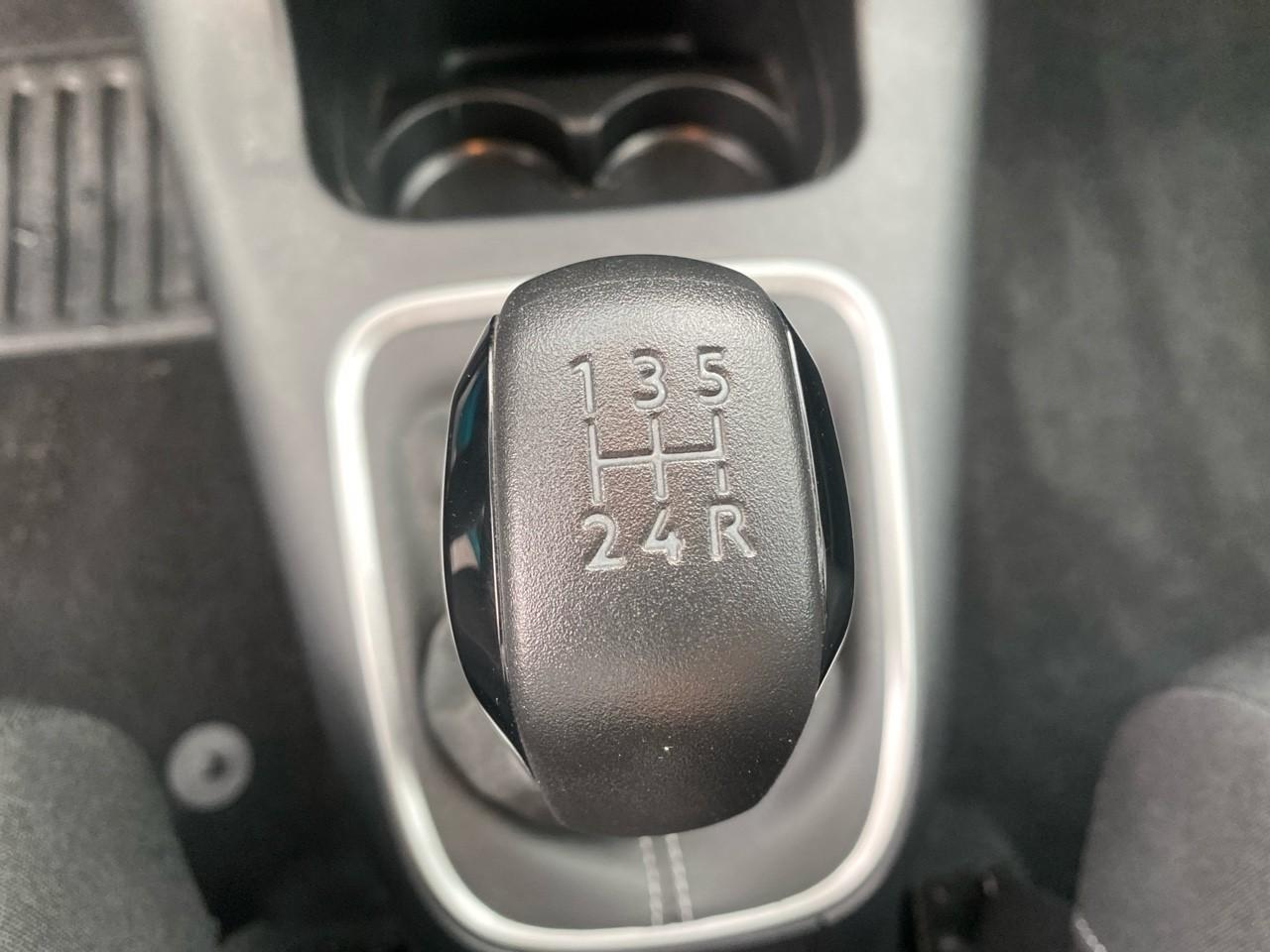 Citroën C3 1.2 puretech 83ch s&s shine pack 123g — photo 26