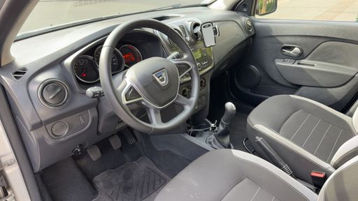 Dacia Sandero 1.0 SCe 75 - Urban Stepway – 2018 – 22107 km – Essence – Boîte Manuelle — photo 25