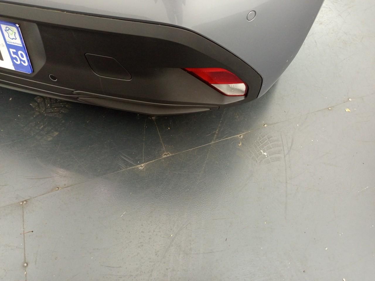 Peugeot 308 hybrid 145 e-dcs6 style — photo 24