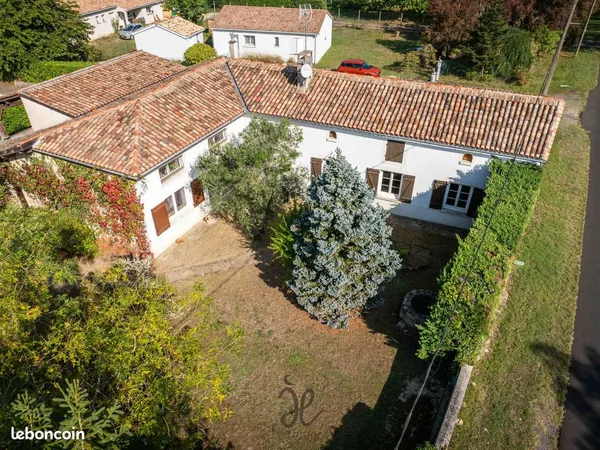 Propriété 9 pièces 213 m²