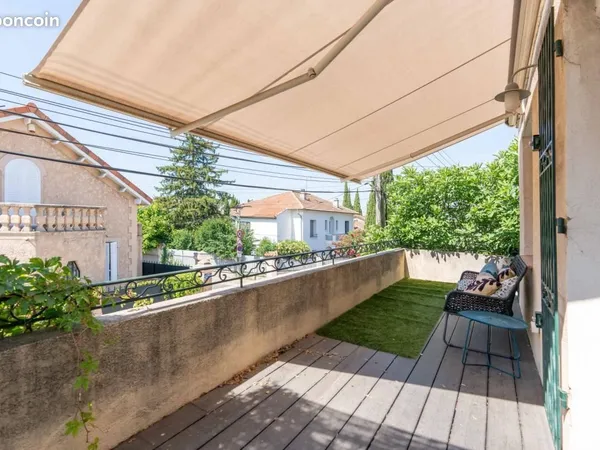 Maison 6 pièces 109 m²