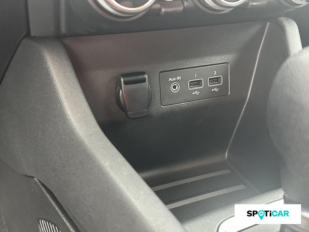 Renault Clio 1.6 e-tech hybride 145ch evolution — photo 17