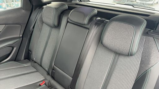 Peugeot 3008 1.6 Hybrid 225 e-EAT8 - Allure – 2021 – 89173 km – Hybride rechargeable – Boîte Automatique — photo 31