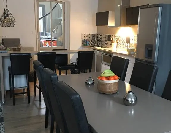 Maison 6 pièces 180 m²