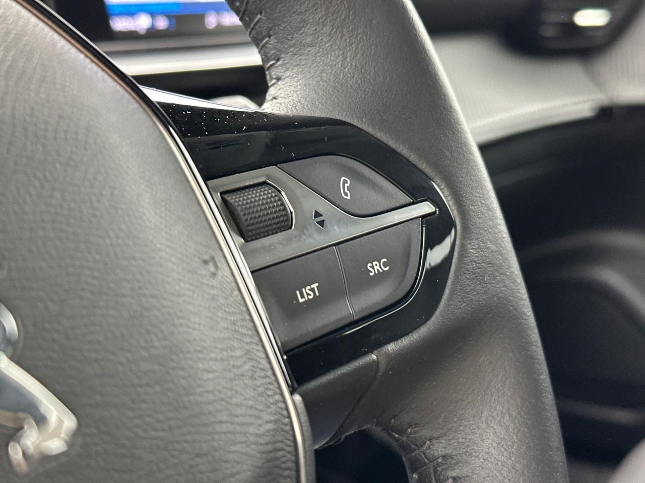 Peugeot 2008 puretech 100 s&s bvm6 style — photo 20