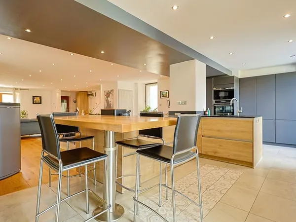 Maison Crehange 6 pièce(s) 190 m2