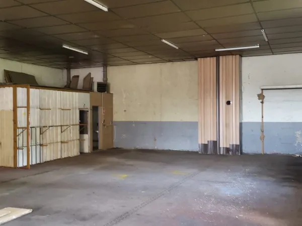 Local commercial / atelier