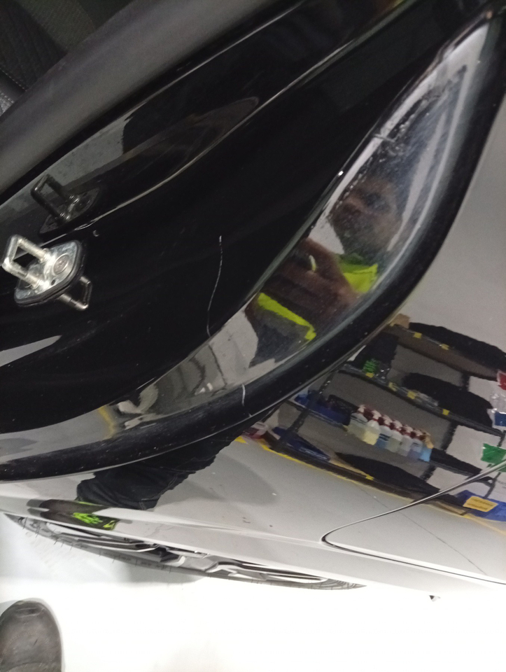 Peugeot 208 — photo 33
