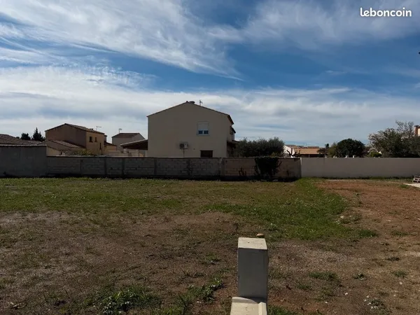 Terrain 300 m² Lunel
