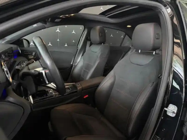 Mercedes Classe A 200 d berline amg line — photo 4