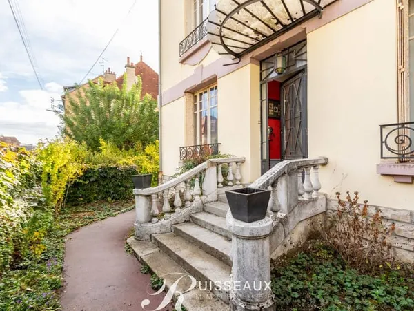 Appartement 5 pièces 138 m²