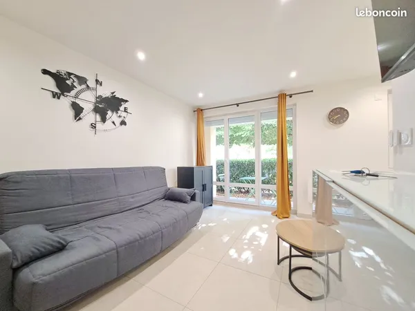 Studio rénové 24m², avec terrasse