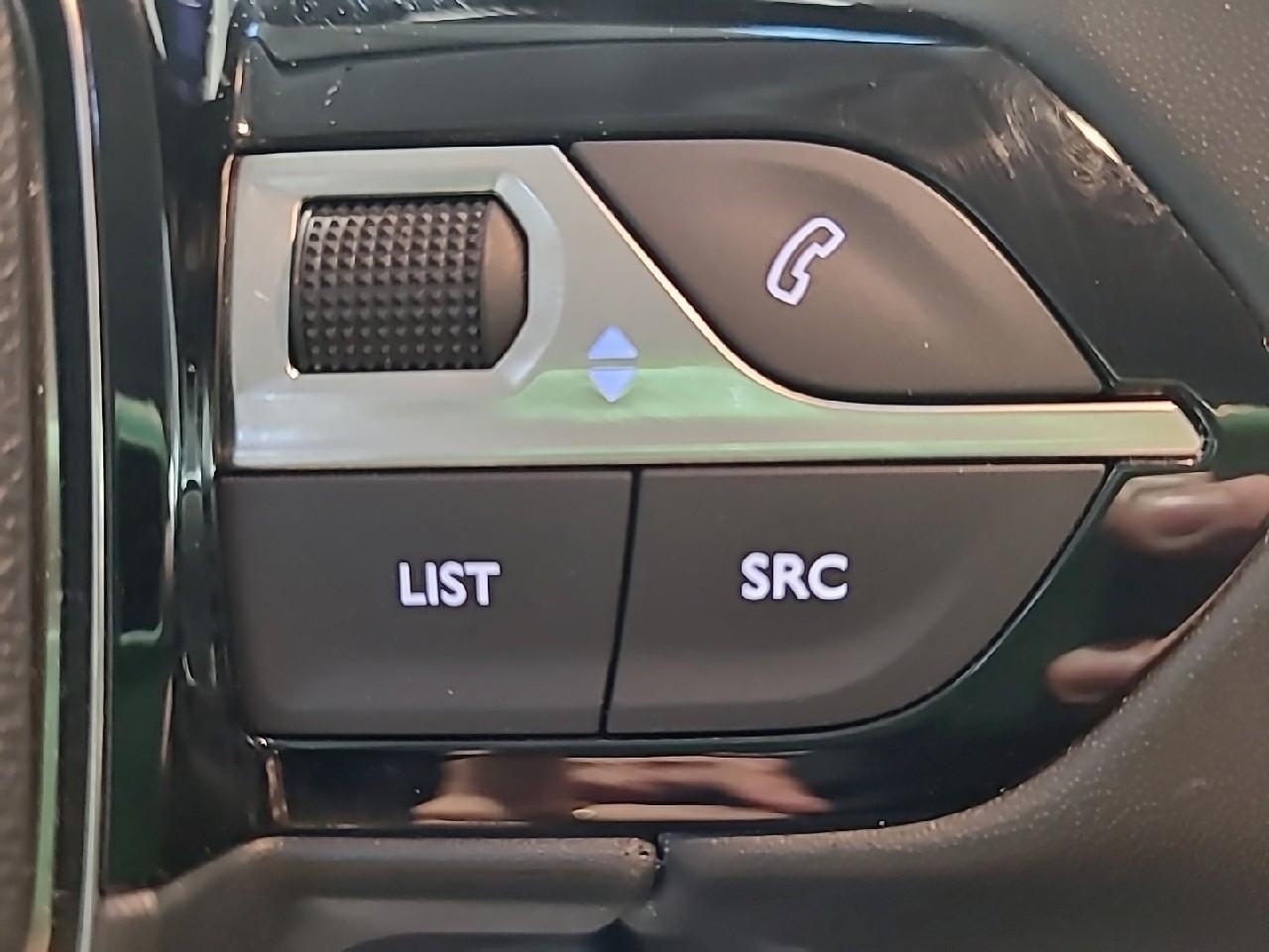 Peugeot 208 hybrid 100 e-dcs6 allure — photo 20