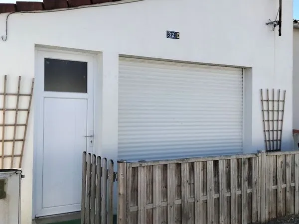 Petite maison à louer à l' année