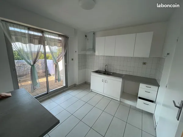 A louer appartement T 4