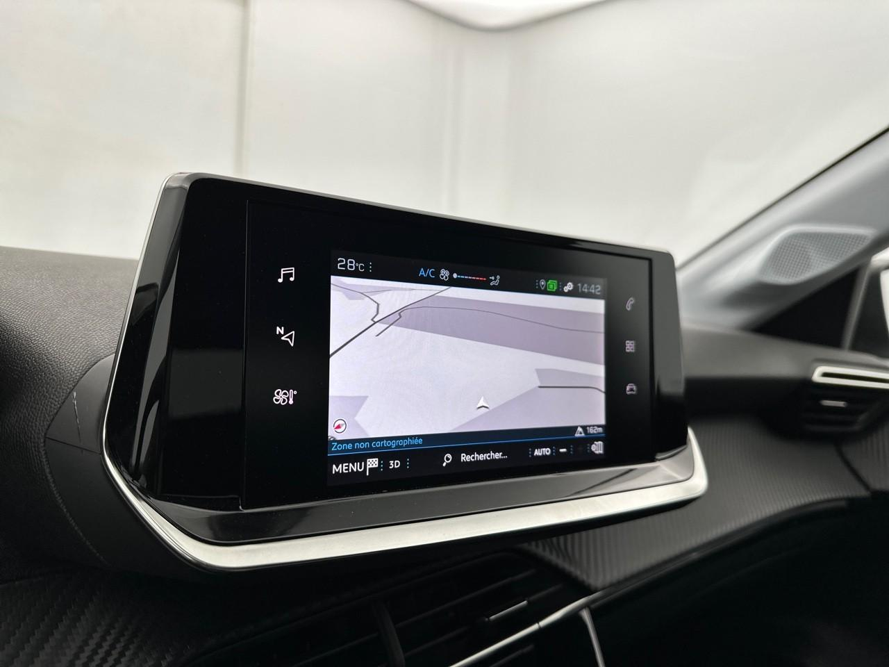 Peugeot 208 puretech 100 s&s eat8 style — photo 10