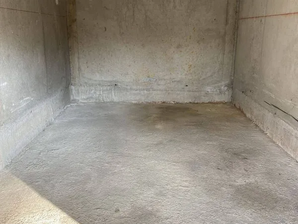 Parking 14 m²