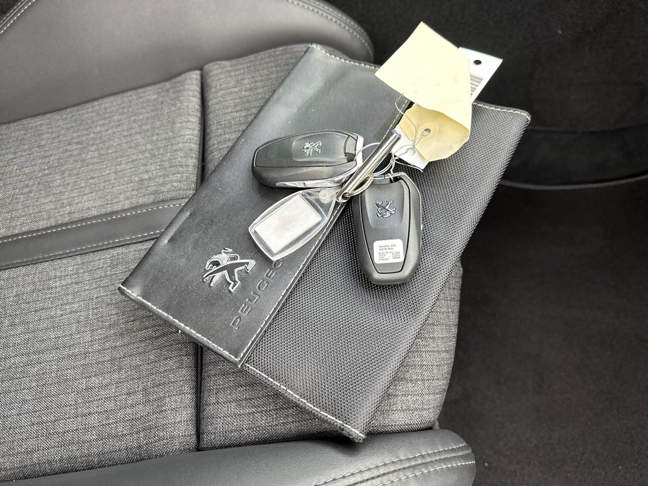 Peugeot 508 puretech 180 ch s&s eat8 allure pack — photo 33