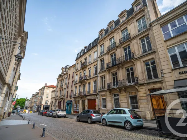 Appartement 4 pièces 140 m²