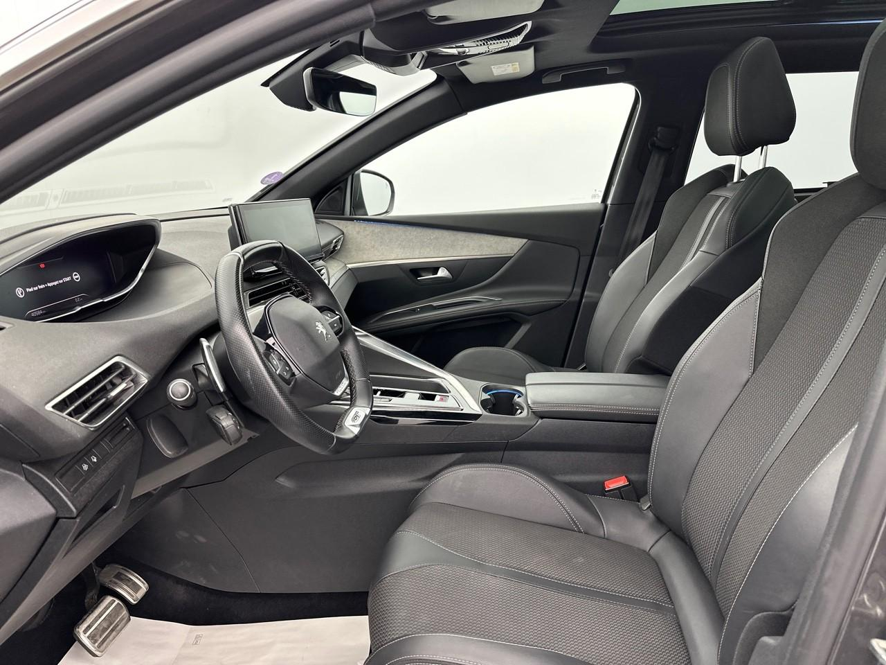 Peugeot 5008 puretech 130ch s&s eat8 gt — photo 9