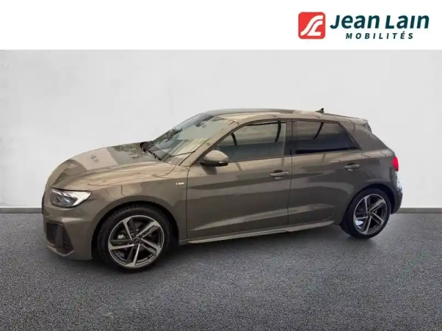 Audi A1 sportback 35 tfsi 150 ch s tronic 7 — photo 8