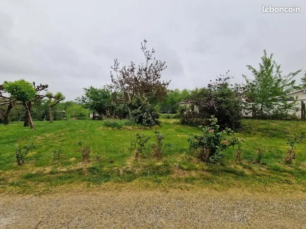 Terrain 520 m² Saint Morillon