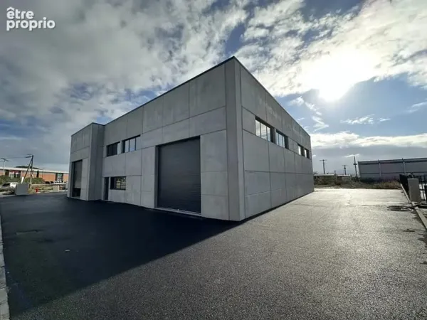 Bâtiment d'activité 500 m2 à Puget sur Argens