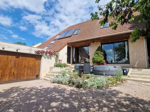 Maison 9 pièces 128 m²