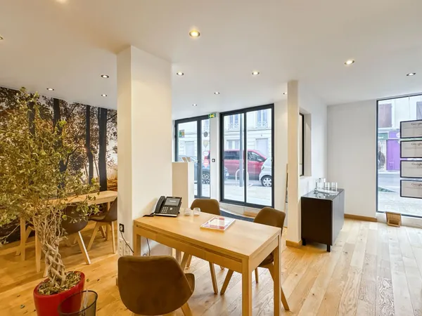 Local commercial 80 m²