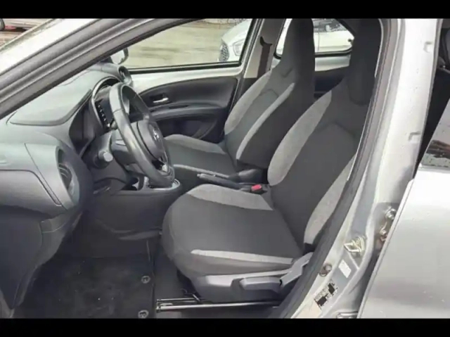Toyota Aygo X 1.0 vvt-i 72ch dynamic s-cvt — photo 10