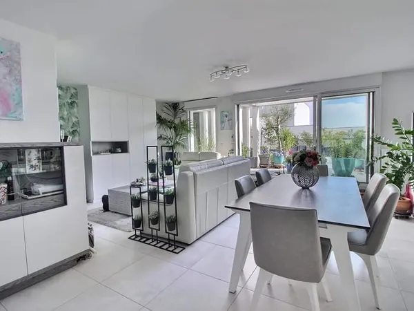 Exclusivité - Le Bouscat centre - Appartement 2020 avec grande terrasse proche tram D