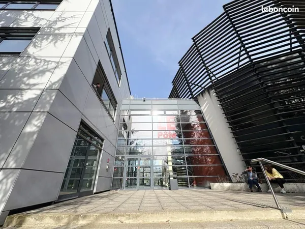 Bureaux 1 549 m²