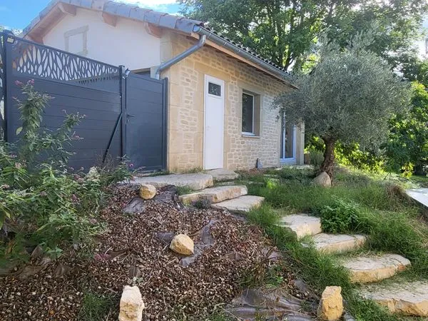 Maison de 160m2, piscine, sauna et dépendances
