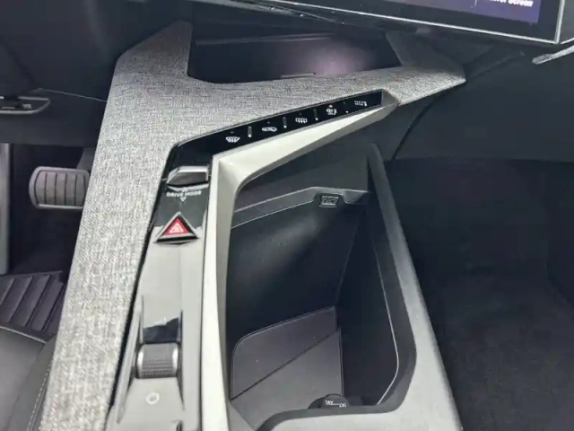 Peugeot 5008 hybrid 136 e-dcs6 — photo 62