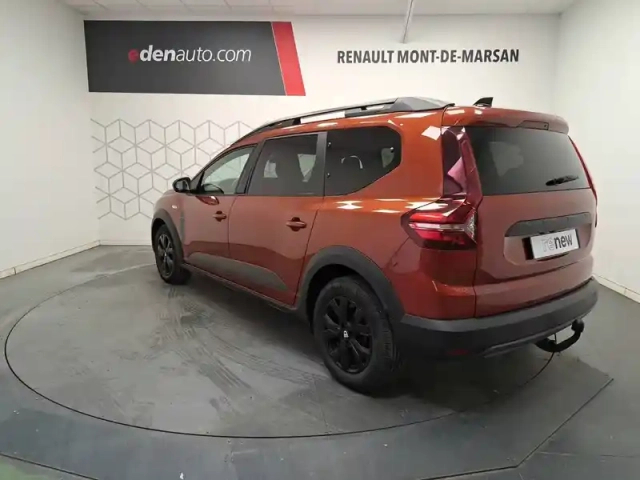 Dacia Jogger tce 110 7 places — photo 3