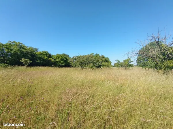Terrain 1 400 m² Champniers