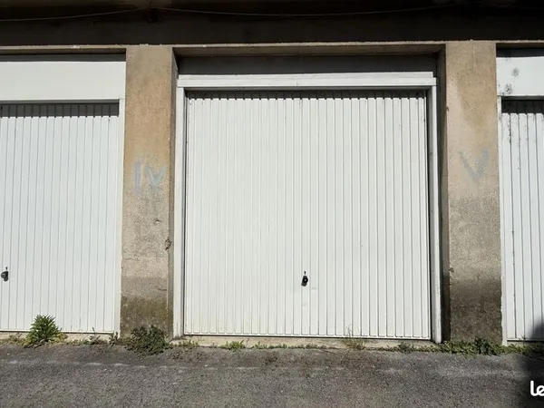 Garage/box Vals Les Bains