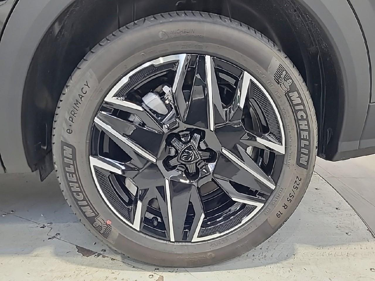 Peugeot 5008 hybrid 145 ch e-dcs6 allure — photo 16