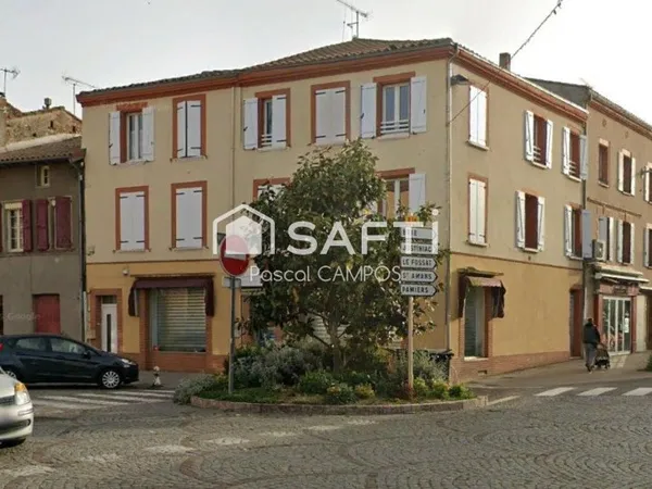 immeuble de 5 appartements et un local commercial