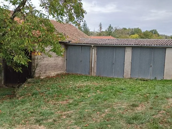 Vente terrain constructible à Saint-Yorre