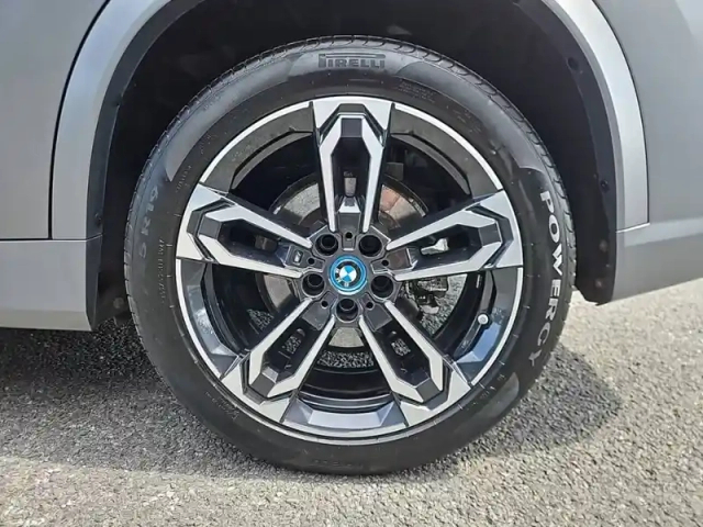 Bmw X1 xdrive 30e 326ch dkg7 — photo 8