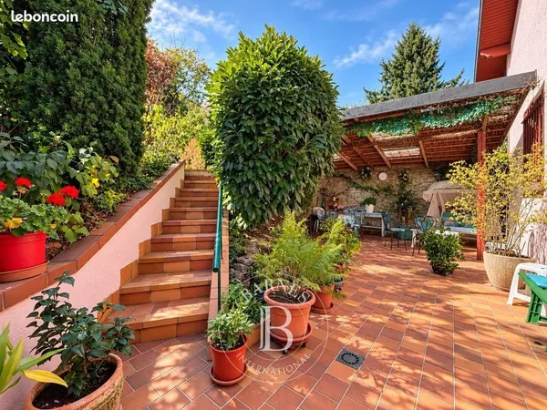 Maison de ville 6 pièces 120 m²