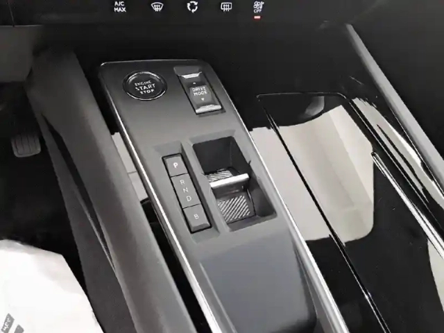 Peugeot 508 sw hybrid 180 e-eat8 — photo 18