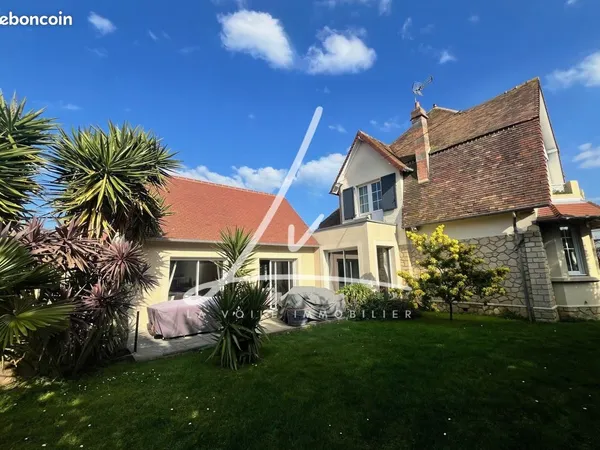 Villa 8 pièces 185 m²