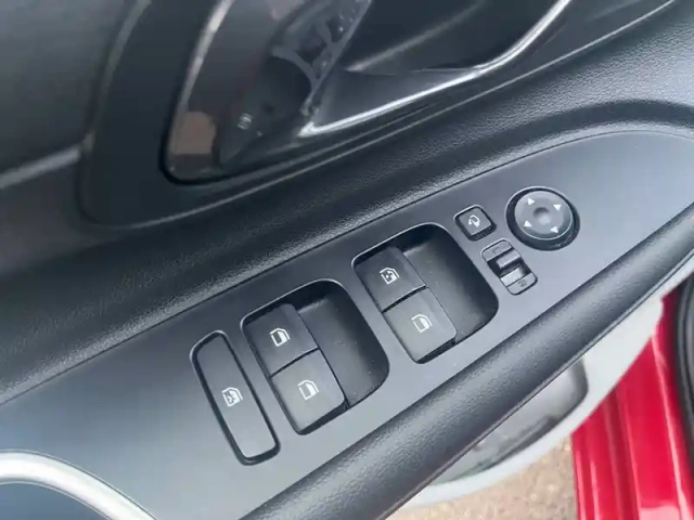 Hyundai I20 1.0 t-gdi 100 dct-7 hybrid 48v — photo 17