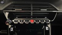 Peugeot 2008 1.2 PureTech 130ch S&S GT EAT8 — photo 26
