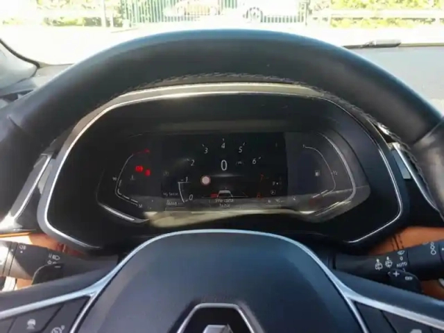 Renault Captur 1.3 tce 130ch fap intens edc — photo 11